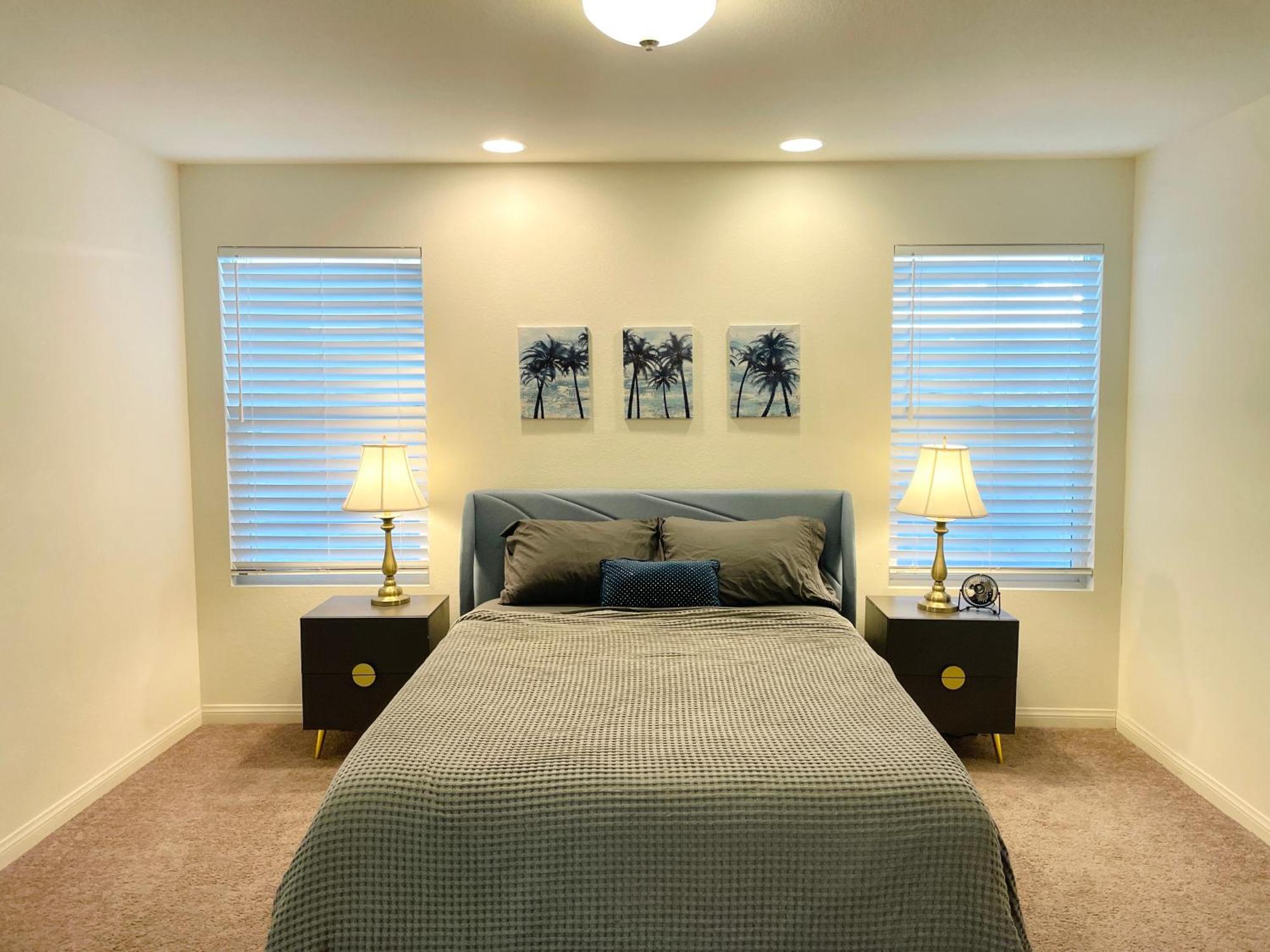 Fun 3-story House In Vegas - 9mins To Strip And Airport! Сasa de vacaciones Las Vegas